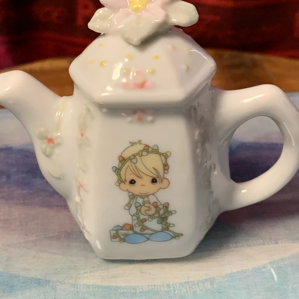 Precious Moments Ornaments Teapot